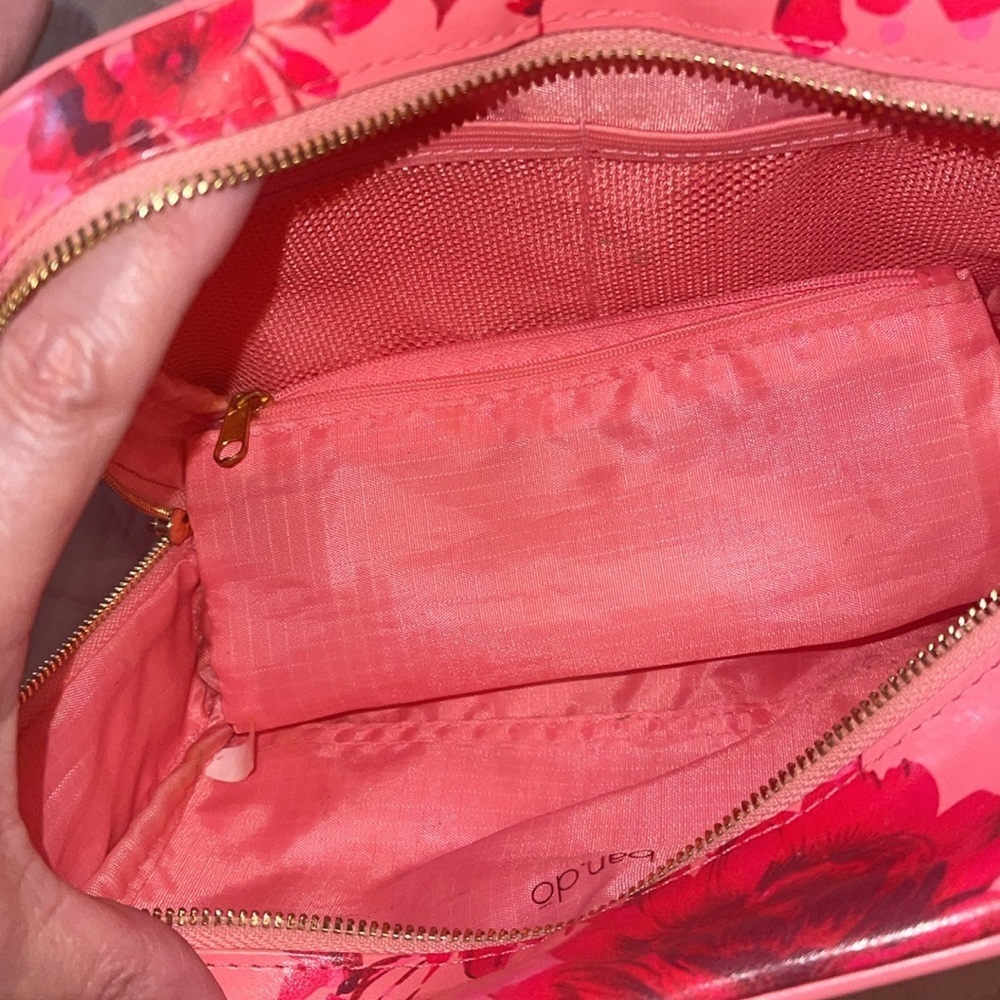 🌺BANDO 4 Piece FLORAL DUFFEL,MAKEUP BAG, ZIP BAG & NECK REST SET - Picture 7 of 12